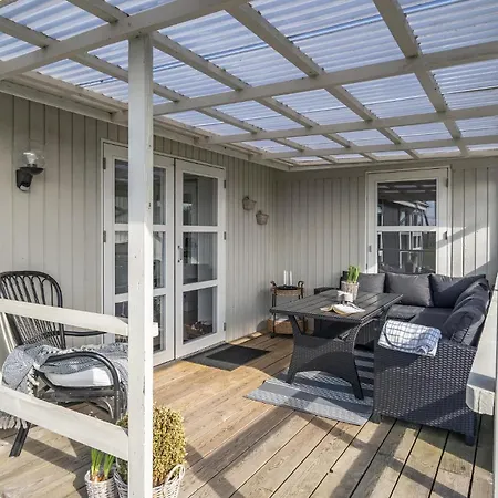 Gorgeous In With House Sea View * Millinge