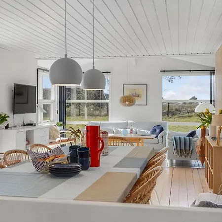 Holiday home Gorgeous In With House Sea View *