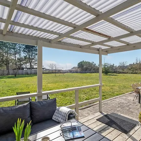 Gorgeous In With House Sea View Holiday home Millinge